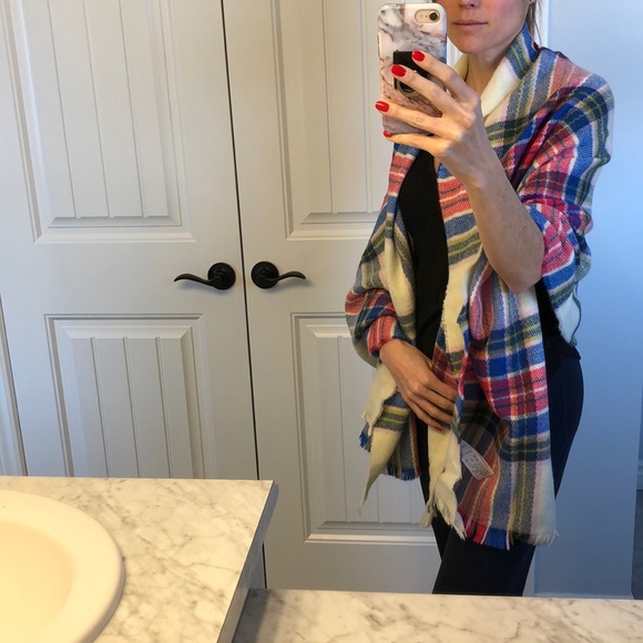 2/$30 Scarf/Wrap - Picture 3 of 3